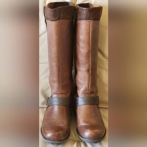 Earth Origins Leather in Rich Brown and Soft Tan Trimmed In Dark Brown Suede.